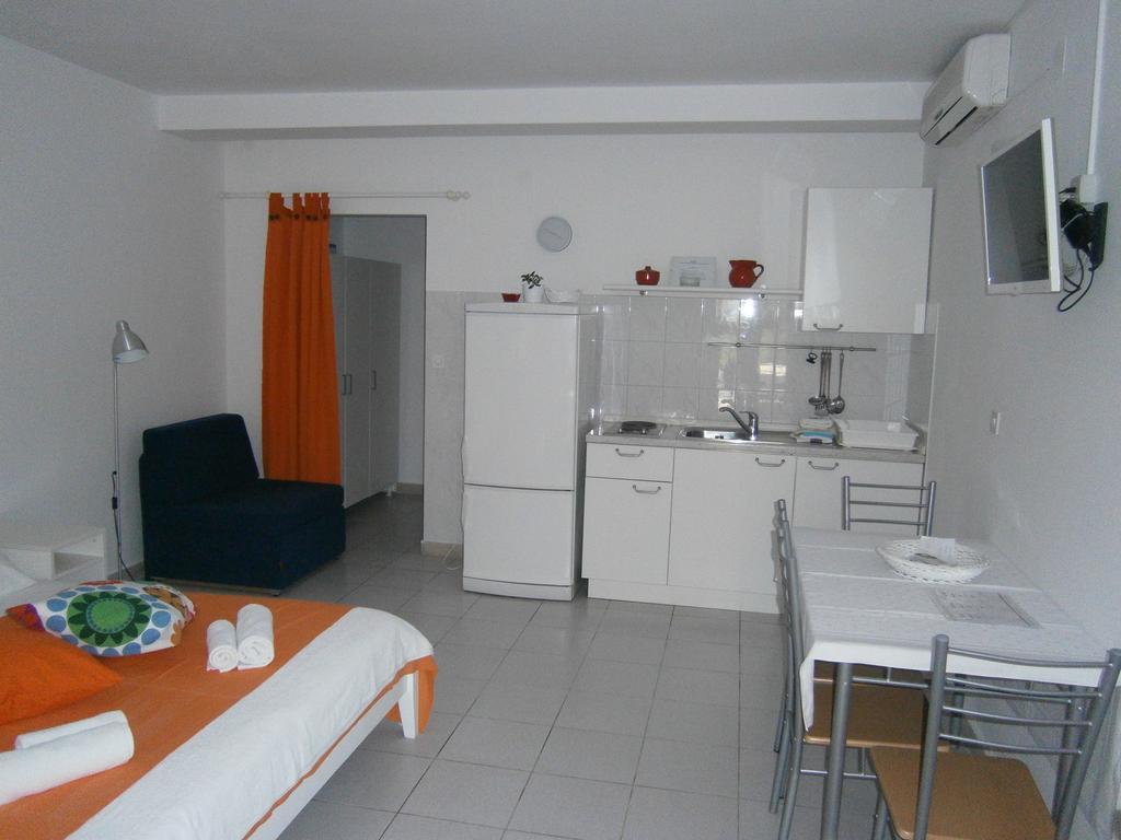 Apartments Grbin (Adults Only) Lumbarda Room photo